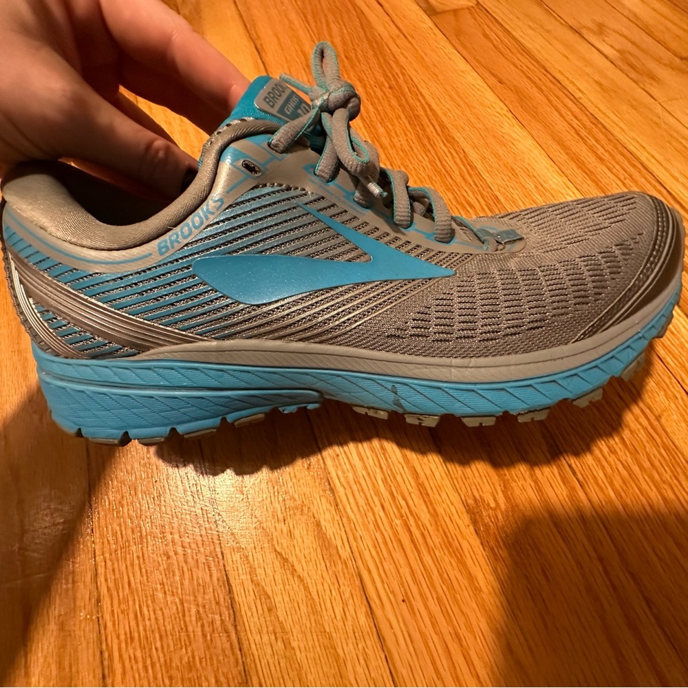 Brooks Ghost 10 Running Shoes | Women | Size 9.5
